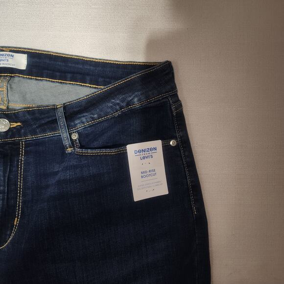 Denizen mid rise bootcut jeans 18S W34 L30 women's - Picture 4 of 7